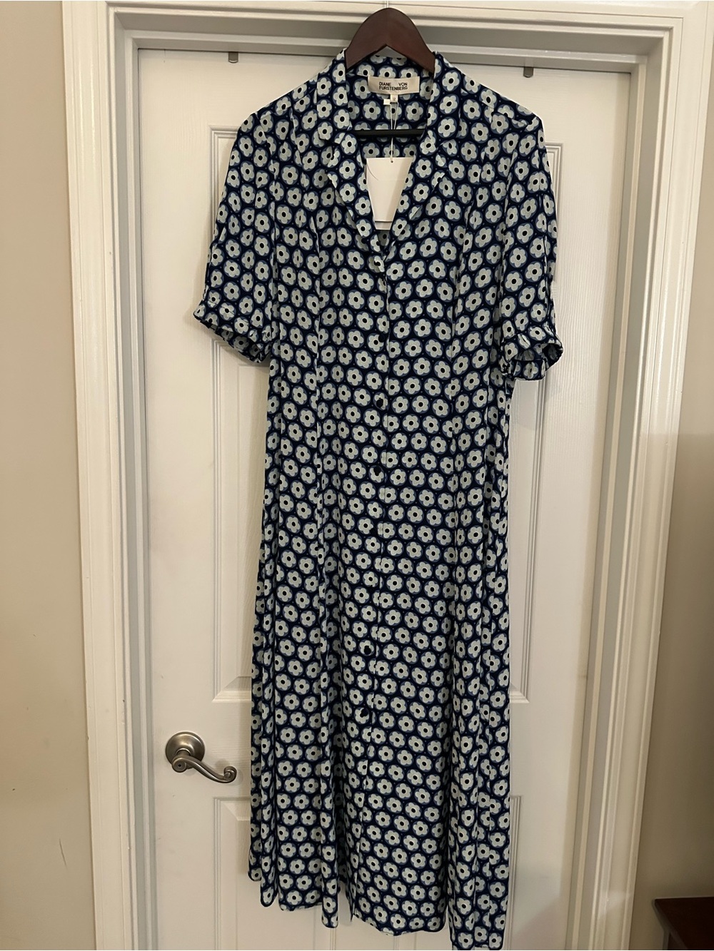 DVF 100% silk dress NWT